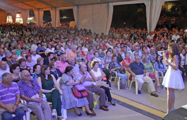 Pastora Soler deleitó con su voz a más de 4.000 personas en las Fiestas Patronales de Puerto Lumbreras - 3, Foto 3