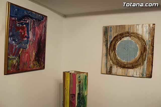 La sala municipal Gregorio Cebrin acoge la muestra colectiva de pintores murcianos 