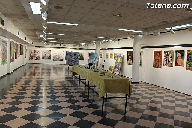 La sala municipal Gregorio Cebrin acoge la muestra colectiva de pintores murcianos 