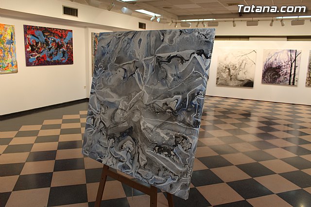 La sala municipal Gregorio Cebrin acoge la muestra colectiva de pintores murcianos 