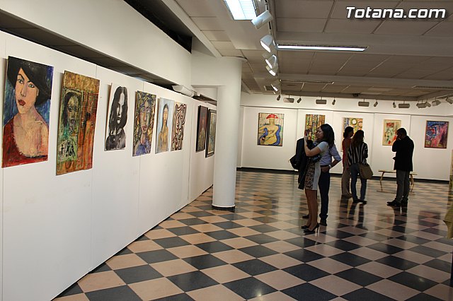 La sala municipal Gregorio Cebrin acoge la muestra colectiva de pintores murcianos 