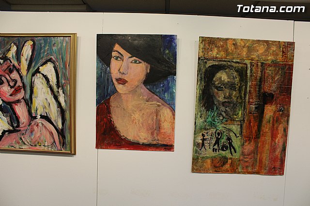 La sala municipal Gregorio Cebrin acoge la muestra colectiva de pintores murcianos 