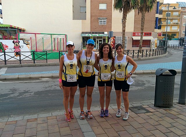 Atletas del Club Atletismo Totana participaron en la 4º Media maratn y 10 km Baha de Mazarrn - 19