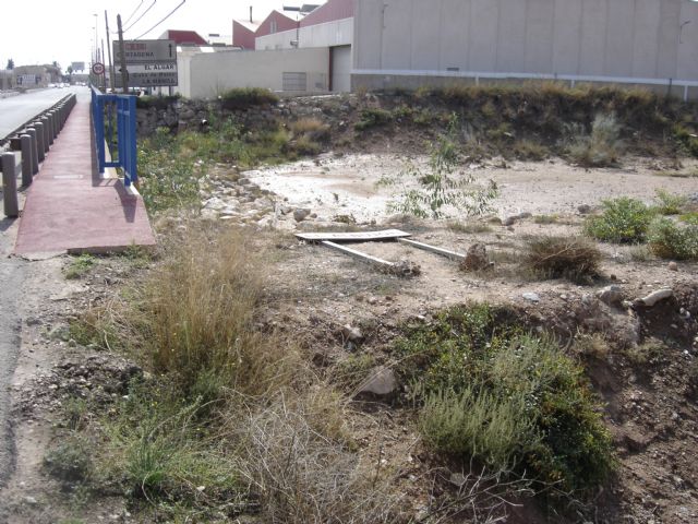 SPCT reclama al ayuntamiento que reponga los discos de tráfico en el Albujón - 1, Foto 1