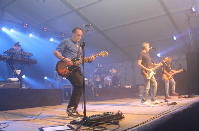 Más de 6.000 personas disfrutaron con Hombres G, uno de los platos fuertes de las Fiestas de Puerto Lumbreras - 4, Foto 4