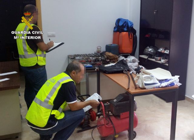 La Guardia Civil desmantela un activo grupo delictivo que actuaba sobre viviendas de la Huerta de Murcia - 4, Foto 4