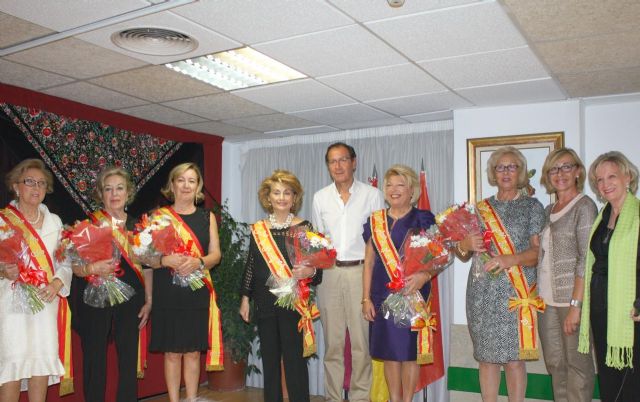 Los mayores de San Miguel rinden homenaje a sus reinas - 1, Foto 1