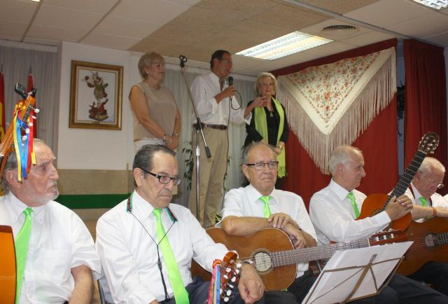 Los mayores de San Miguel rinden homenaje a sus reinas - 3, Foto 3