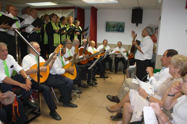 Los mayores de San Miguel rinden homenaje a sus reinas - 4, Foto 4