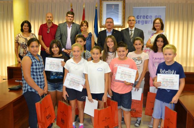Entregados en Águilas los premios de la campaña escolar 'Crece en Seguridad' - 1, Foto 1