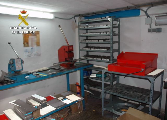 La Guardia Civil desmantela una organización dedicada al robo y exportación de vehículos de lujo - 3, Foto 3