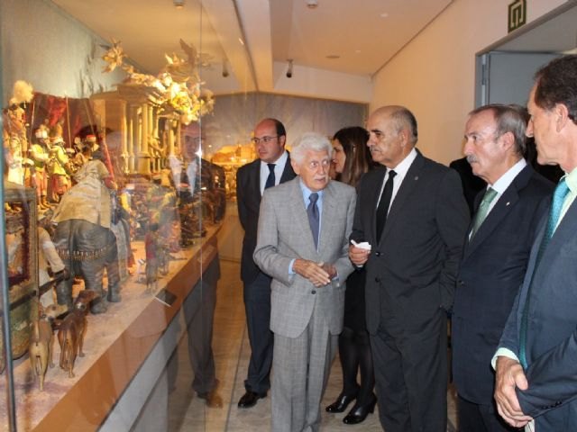 Garre resalta la oportunidad histórica y artística de reunir la obra de Salzillo y el conjunto del Belén Napolitano en Murcia - 1, Foto 1