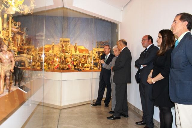 Garre resalta la oportunidad histórica y artística de reunir la obra de Salzillo y el conjunto del Belén Napolitano en Murcia - 3, Foto 3