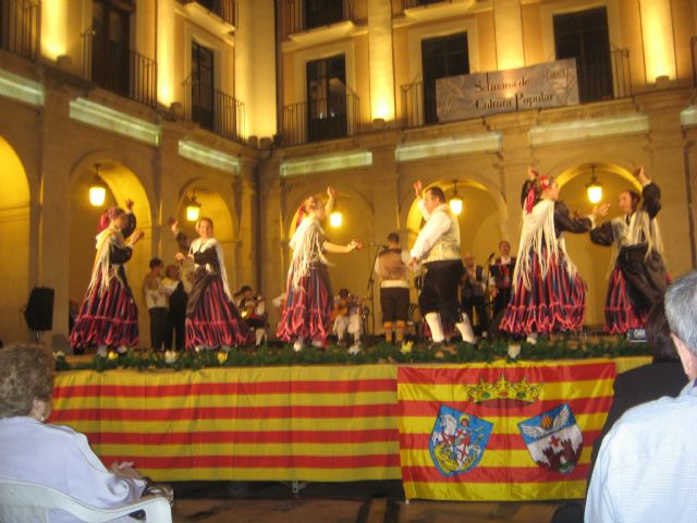 Actuación del Grupo Folcórico Virgen de la Salud en el XXV Festival de Alcoy - 2, Foto 2