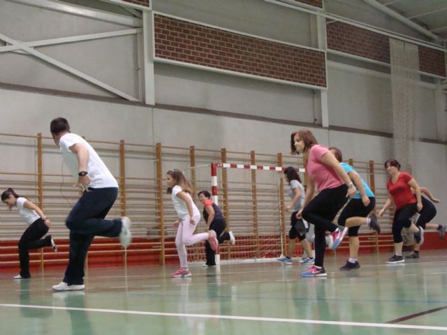 Los Jueves Saludables concluyen su participación en los Juegos a todo ritmo con la sesión de aeróbic - 2, Foto 2