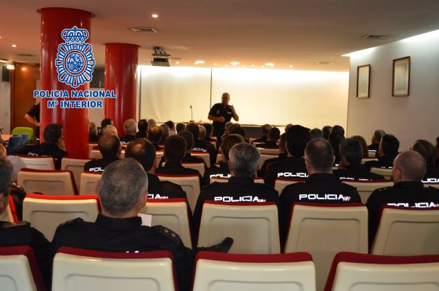 La Policía Nacional celebra unas Jornadas sobre Intervenciones en Grandes Catástrofes - 1, Foto 1
