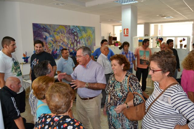 El alcalde de Águilas visita la sede de Afemac con motivo del Día Mundial de la Salud Mental - 1, Foto 1