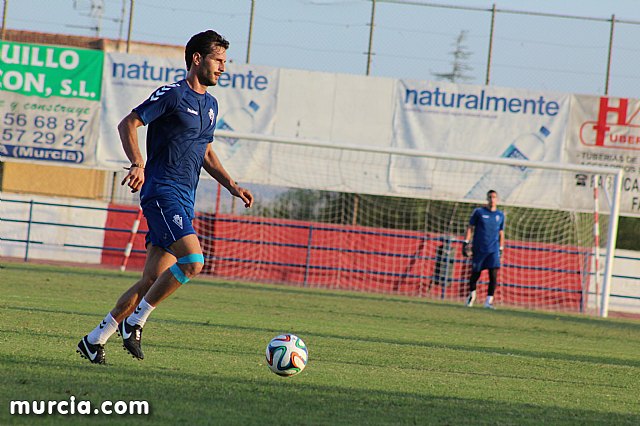El Real Murcia CF se impone a su filial, el Imperial, en el amistoso que se disput en el estadio municipal 