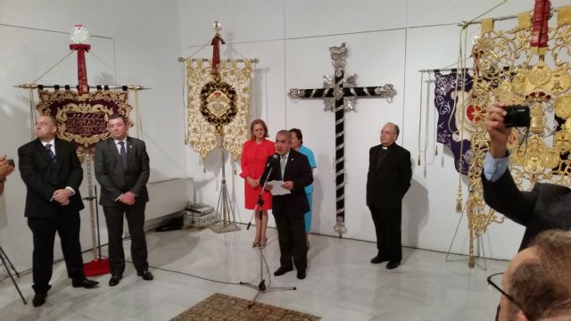 La belleza del bordado cofrade en la exposición Guiones de Pasión; El arte del bordado - 1, Foto 1