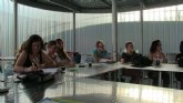 Los participantes en el seminario de La Conservera diseñan sus propios proyectos para unir educación y cultura