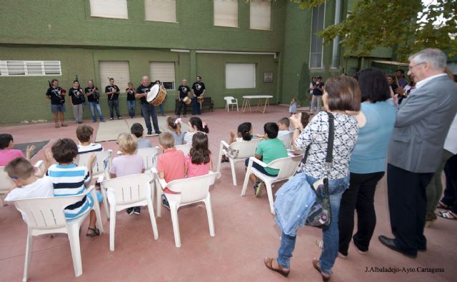 Los chavales de APANDA festejaron el Día Internacional de las Personas Sordas - 5, Foto 5