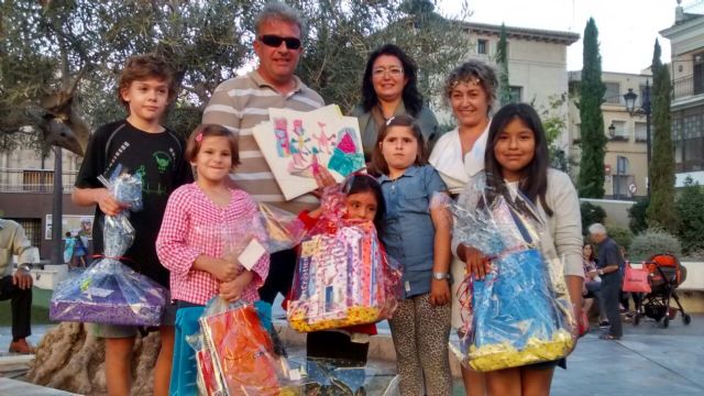 Éxito de participación en la cuarta edición la Plaza Solidaria en la que se dieron cita un total de dieciséis asociaciones, Foto 3