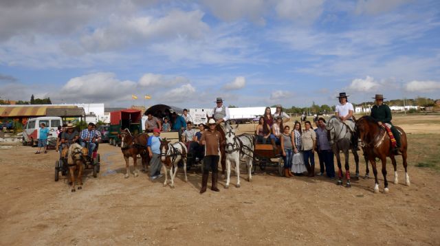  Sucina: Parte de los caballistas y romeros con Los Duendes Organizadores de La Romería en colaboración con la Comisión de Fiestas 2014., Foto 1