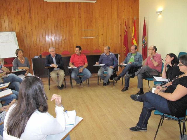 Atención Social ultima la conmemoración del Día Internacional de las Migraciones - 1, Foto 1