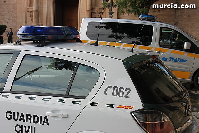 Totana y Alhama refuerzan la seguridad vial con un vehculo especializado cedido por la Jefatura Provincial de Trfico - 10