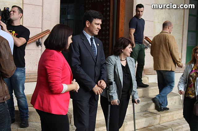 Totana y Alhama refuerzan la seguridad vial con un vehculo especializado cedido por la Jefatura Provincial de Trfico - 17