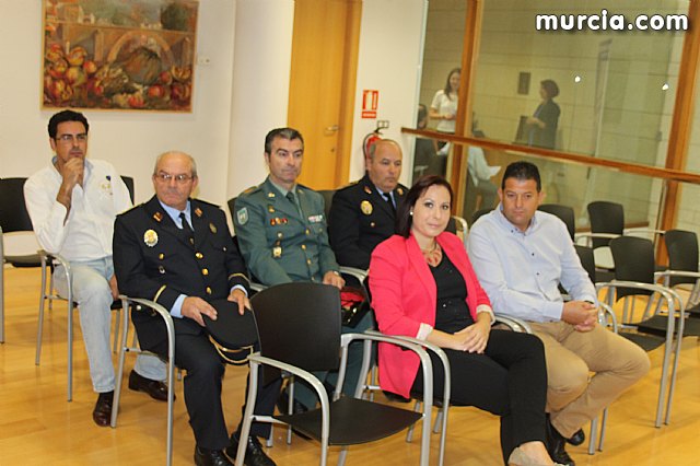 Totana y Alhama refuerzan la seguridad vial con un vehculo especializado cedido por la Jefatura Provincial de Trfico - 30