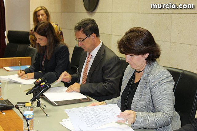 Totana y Alhama refuerzan la seguridad vial con un vehculo especializado cedido por la Jefatura Provincial de Trfico - 27