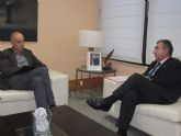 El consejero de Fomento, Obras Pblicas y Ordenacin del Territorio se rene con el alcalde de San Javier