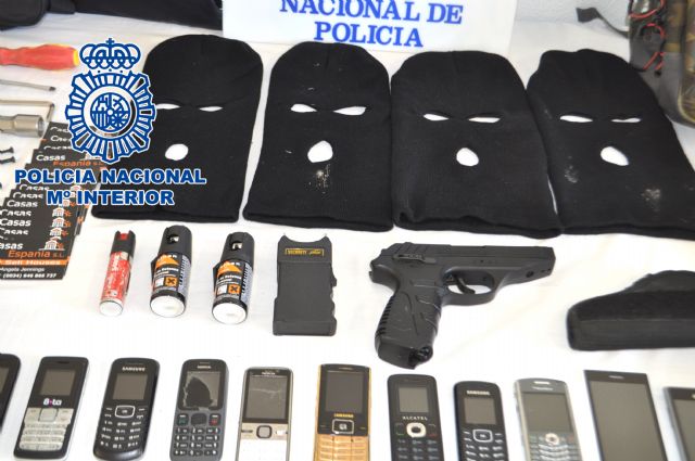 La Policía Nacional detiene a una banda organizada itinerante dedicada a robos con fuerza o violencia en domicilios y locales - 2, Foto 2