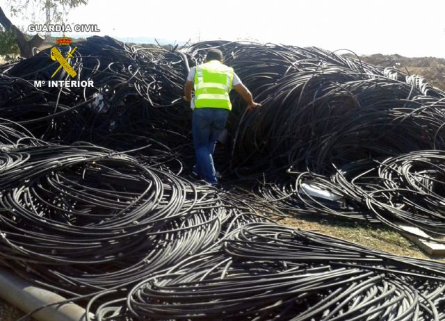 La Guardia Civil desmantela una organización delictiva dedicada a la sustracción de materiales agrícolas - 2, Foto 2