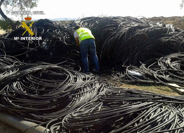 La Guardia Civil desmantela una organización delictiva dedicada a la sustracción de materiales agrícolas - 3, Foto 3
