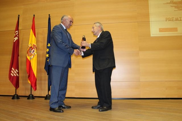 Garre asegura que las políticas regionales en materia de personas mayores pasan por potenciar la calidad de vida y la atención a la Dependencia - 2, Foto 2