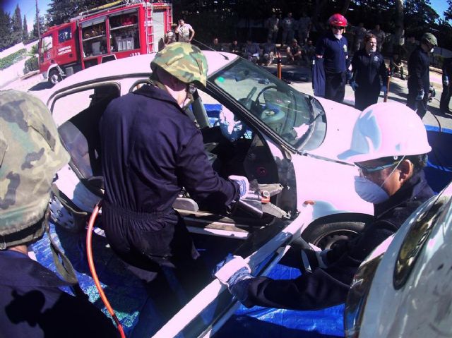 Los bomberos impartieron unas jornadas de rescate de víctimas en el RAAA73 - 3, Foto 3