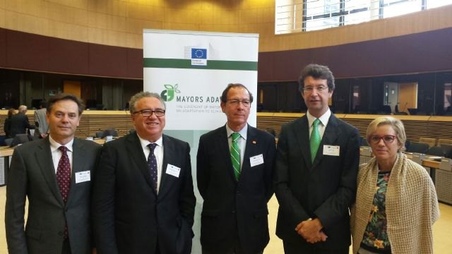 Juan Carlos Ruiz expresa en Bruselas el compromiso del Gobierno regional con el objetivo de adaptación al cambio climático - 1, Foto 1