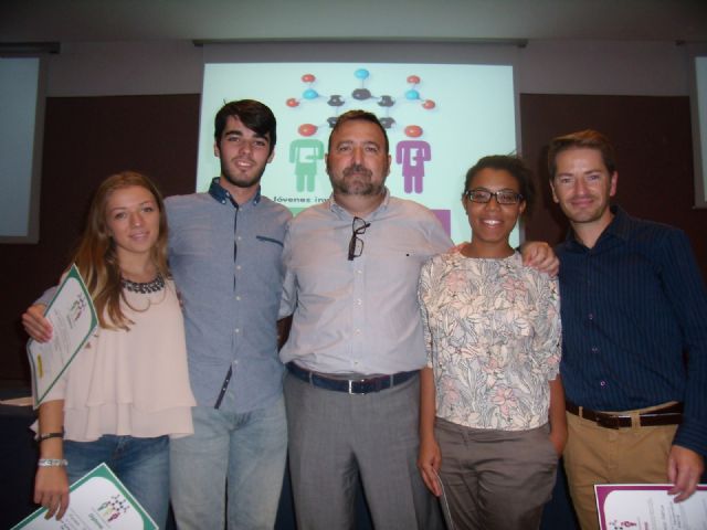 Dos primeros premios para el IES Alcántara en el XXVII Certamen Jóvenes Investigadores 2014 - 1, Foto 1