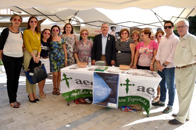 Lazos solidarios en Águilas para conmemorar elDía Mundial del Cáncer de Mama - 2, Foto 2