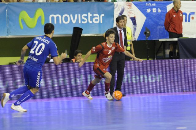 'Tres puntos y el liderato en juego' - 1, Foto 1
