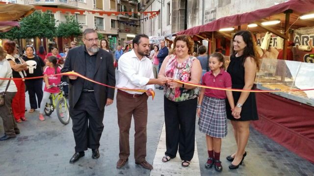 Mercadillo medieval en la plaza Apóstoles con motivo de la festividad de la Virgen de Gracia - 1, Foto 1