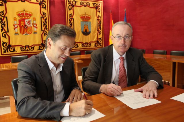 Ayuntamiento y Fundación CajaMurcia firman un convenio de colaboración para mejora de los Centros Sociales de Mayores de Bullas y La Copa - 2, Foto 2