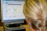 La Consejera forma a los docentes en el uso de una plataforma que permite crear y compartir contenidos educativos a travs de Internet