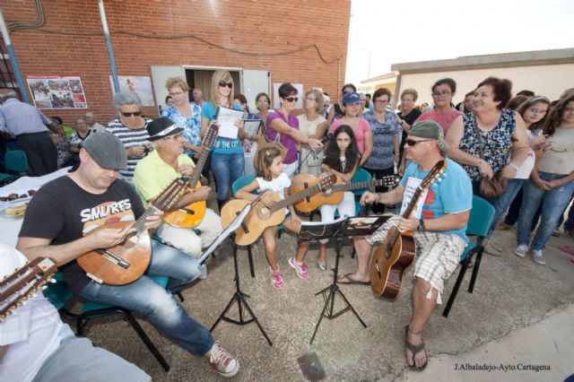 Ambiente festivo en La Ajorra para celebrar las jornadas de convivencia vecinal - 5, Foto 5