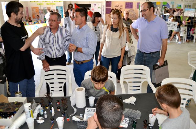 Éxito rotundo de la Feria de Asociaciones del Octubre Joven en Águilas - 2, Foto 2