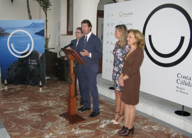 Juan Carlos Ruiz presenta el nuevo logo ´Costa Cálida, Región de Murcia´, que cautivará con una sonrisa a turistas de todo el mundo - 2, Foto 2
