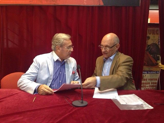 El Club Taurino de Murcia y el Conservatorio Superior de Música acuerdan fomentar prácticas y recitales de alumnos en la sede de El Decano - 2, Foto 2