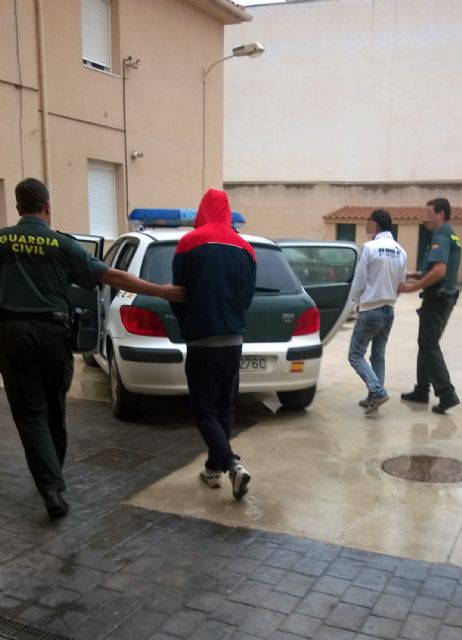 La Guardia Civil detiene a nueve personas relacionadas con delitos de robo en viviendas en la Región de Murcia - 1, Foto 1